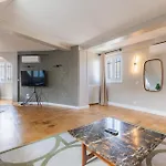 Confort & Elegance - 3br Climatise Appartement *
