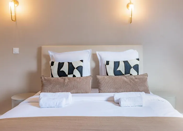 Confort & Elegance - 3br Climatise Parijs